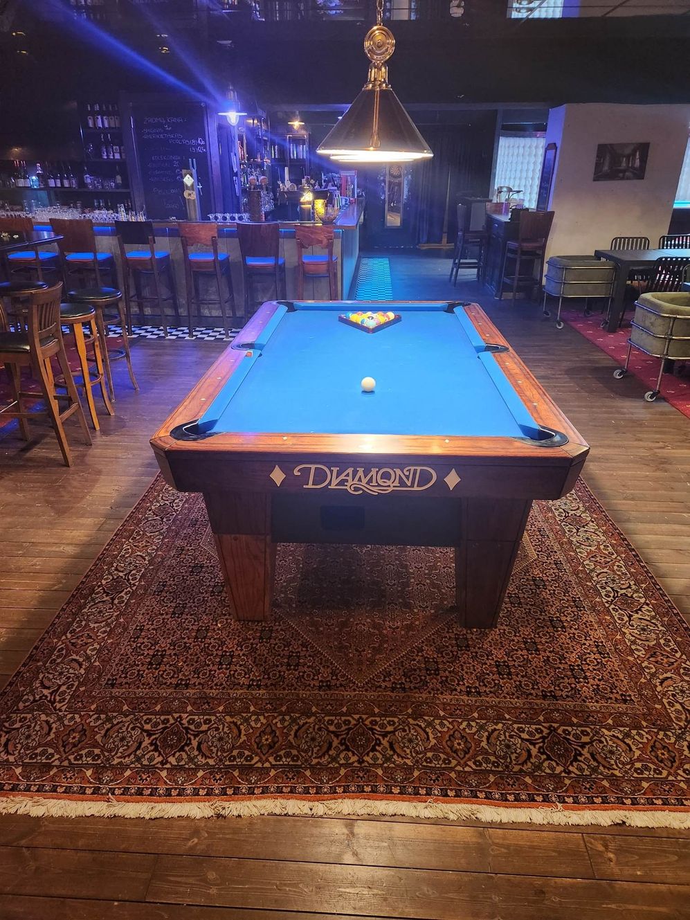 /img/tables/billiardVilnius4.jpg